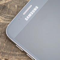 Samsung Galaxy S6 и Galaxy S6 Edge: в чем разница и что лучше выбрать?